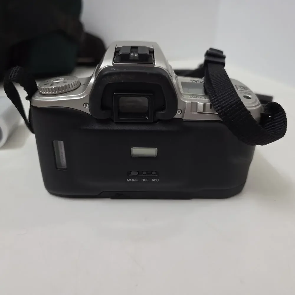 Minolta Maxxum STsi 35mm Film Camera w/ AF 28-80mm Lens W Bag And Film Tested